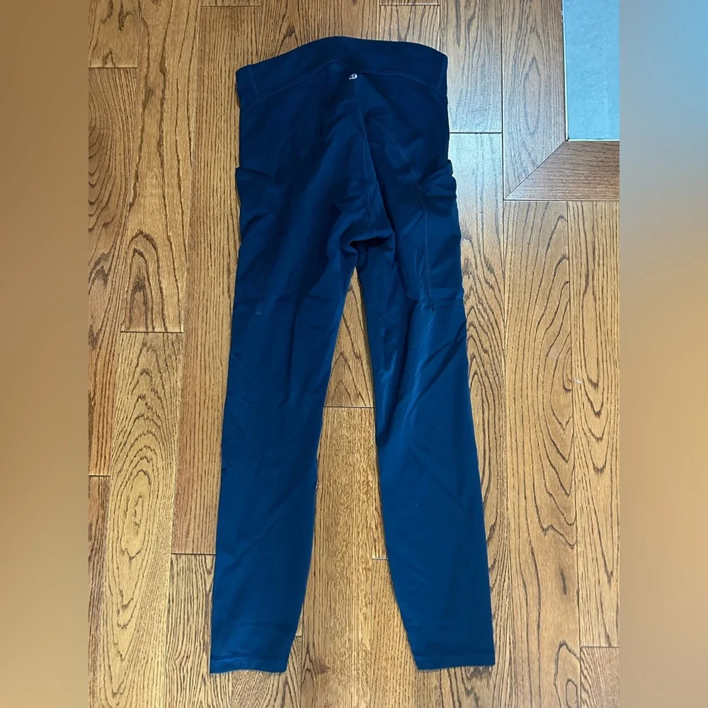 Lululemon power thru leggings 25in size 6 - Picture 3 of 5